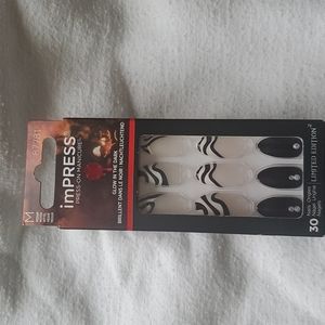 Impress Press On nails 💅🏿